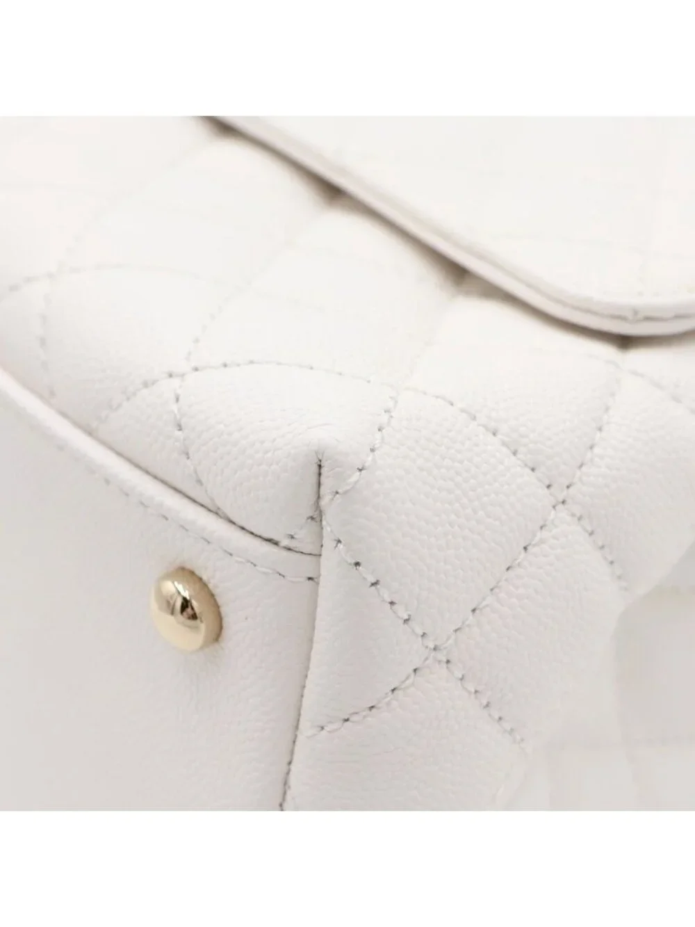 Chanel Quilted Coco Handle 29 Shoulder Bag Caviar Leather Chain Gold White Plate